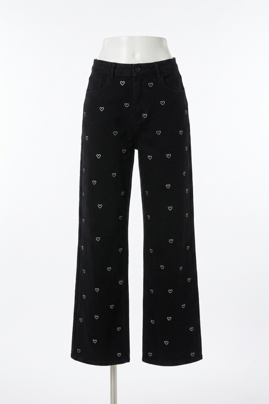 NEW ENGLISH FACTORY rhinestone heart jeans in black